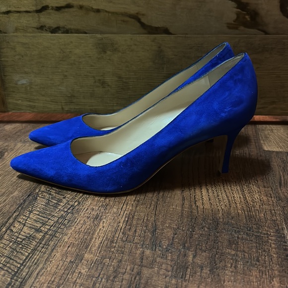 Manolo Blahnik blue suede pumps GREAT condition - Picture 2 of 6